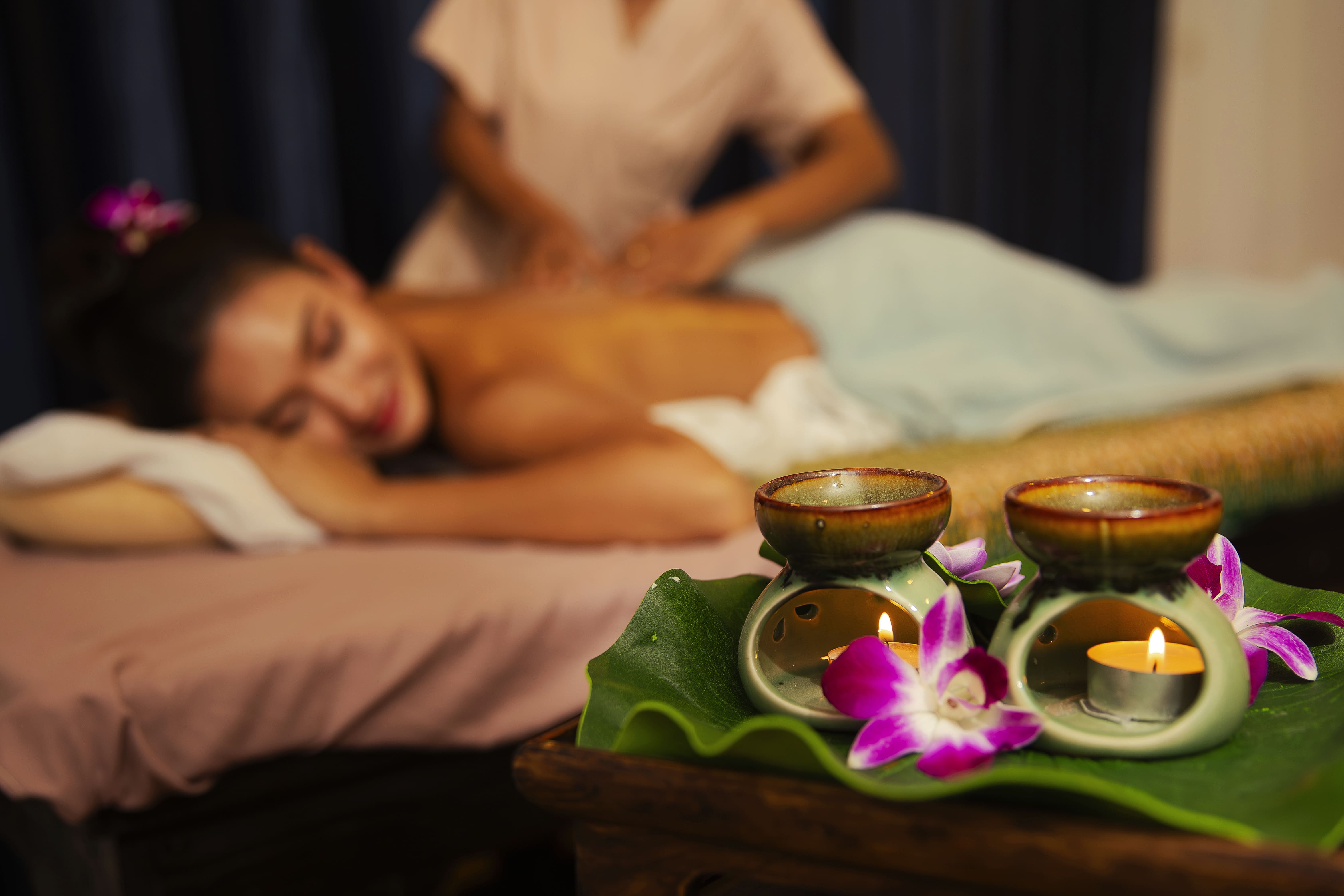 Aroma Oil Massage